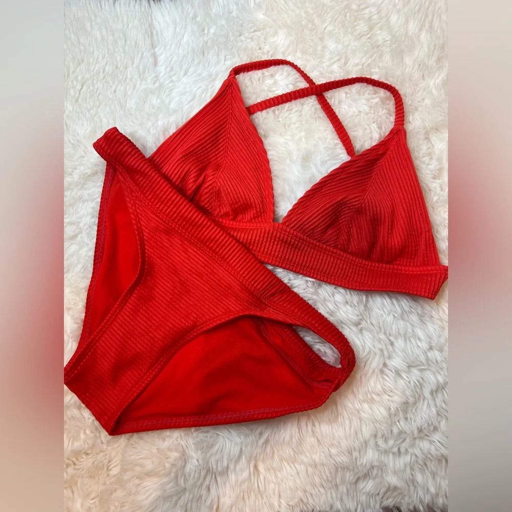 Bikini Set - Picture 1 of 1